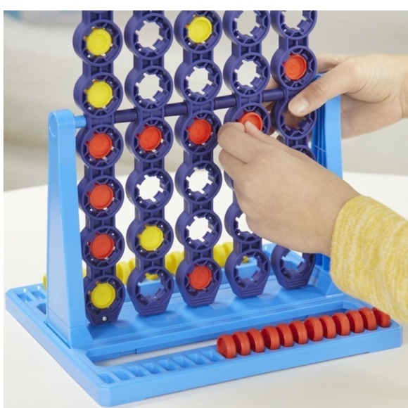 Hasbro Connect 4 Spin Game, Features Spinning Connect 4 Grid, Game for 2 Player - Picture 6 of 11